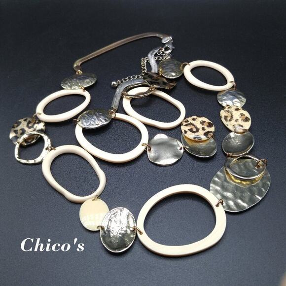 Chico's Loop Animal Print Belt, Hammered Lucite Cream Loops, Snake Chain, 46 In - Picture 1 of 8